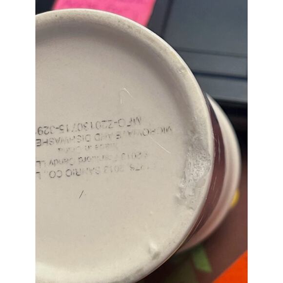 Vintage Hello Kitty Drummer Boy & Opening Presents Pair of Christmas 12oz Mugs - Picture 10 of 10